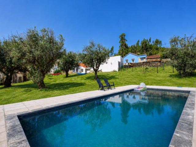 Moradia T4 com Piscina, Terreno e Charme Rural | Envendos Mação