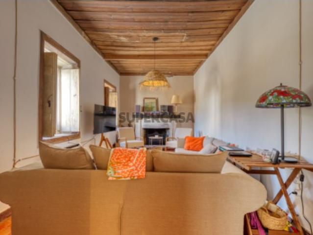 Moradia T4 com Piscina, Terreno e Charme Rural | Envendos Mação