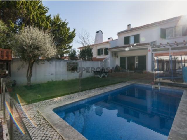 MORADIA T4 COM PISCINA | VÁRZEA DE SINTRA
