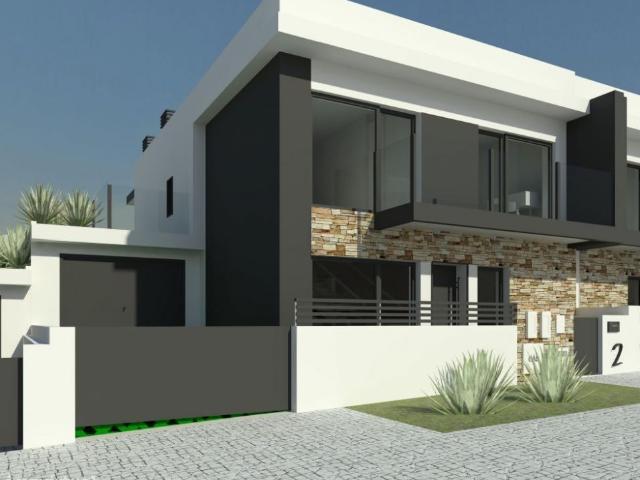 Moradia T4 Com Piscina