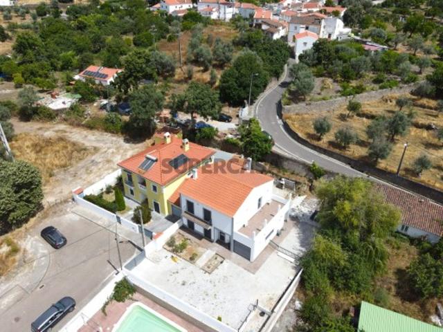 Moradia T4 com quintal e Garagem Ribeira de Nisa