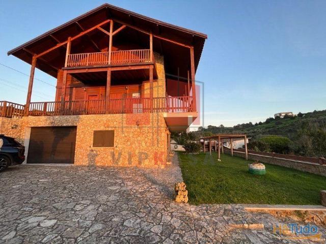 Moradia T4 de Madeira em lote de 1097 m² | 26064080613