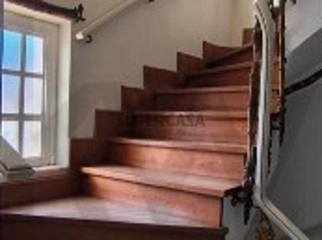 Moradia T4 de Arquitetura Colonial Um Refúgio Exclusivo na Alapraia, Estoril