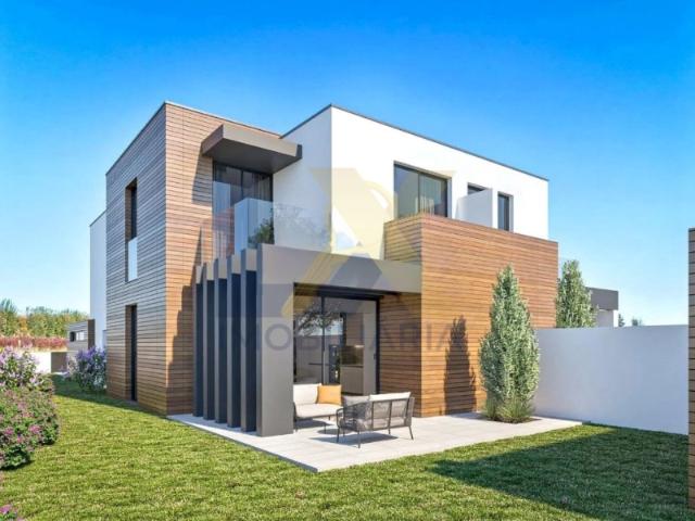 Moradia T4 de elevado padrão em Aradas
