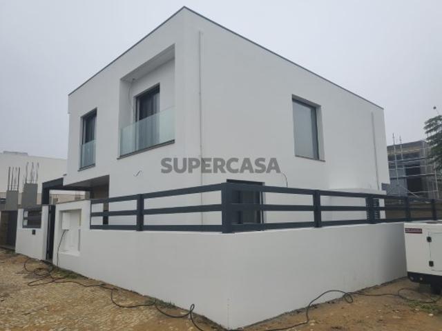 Moradia t4 de Luxo com Acabamentos de Alta Qualidade em Cabeço Velhinho, Palmela