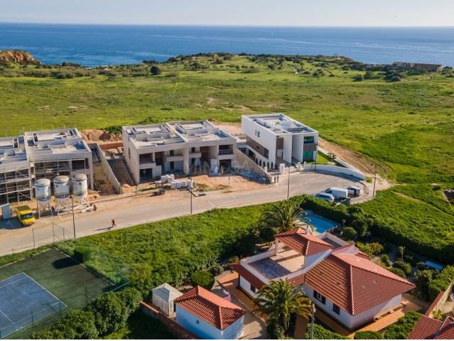 Moradia T4 de Luxo com Vista Mar e Piscina, Lagos