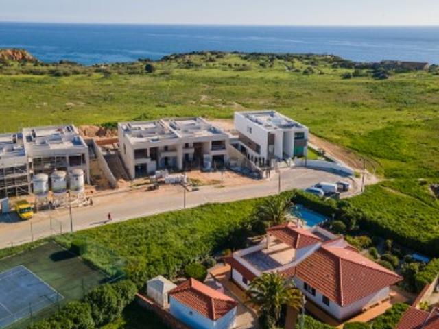 Moradia T4 de Luxo com Vista Mar e Piscina, Lagos
