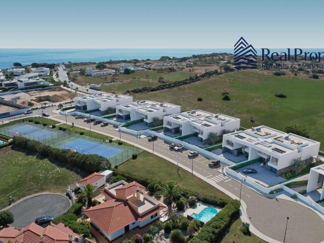 Moradia T4 de luxo a 300m da Praia do Camilo, em Lagos 300m² São Gonçalo de Lagos