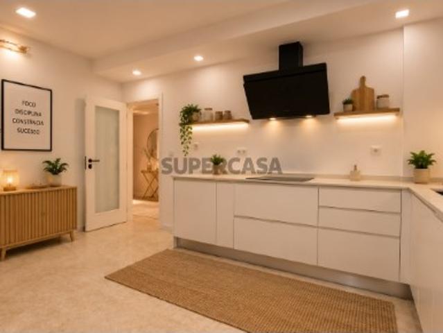 Moradia T4 de Luxo em Condomínio Privado