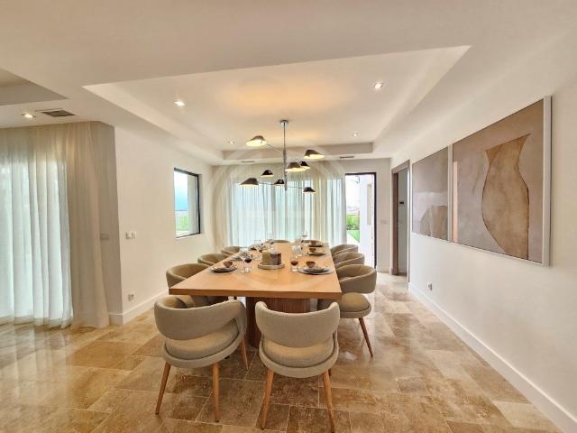 Moradia T4 de luxo nova em Faro 189m² Montenegro