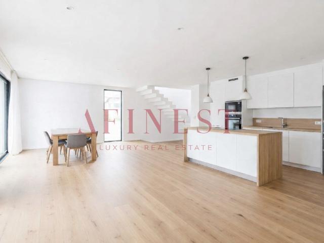 Moradia T4 Em Murches | Cascais | Piscina | 179m² Alcabideche