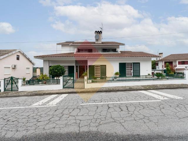 Moradia T4 em Moselos, Viseu 241m² Campo