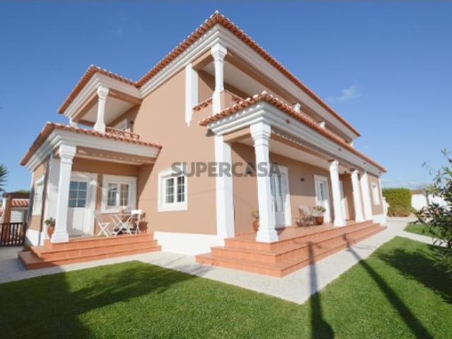 MORADIA T4 EM ÓTIMO ESTADO CONSERVAÇÃO! INSERIDA TERRENO c/790M2