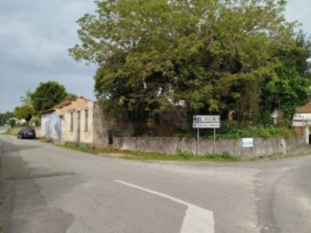 Moradia T4 em Oliveirinha