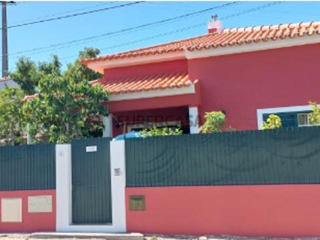 Moradia T4 em Azeitão São Lourenço e São Simão