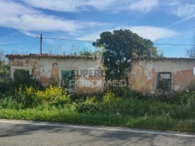 Moradia T4 em Achete, Azoia de Baixo e Póvoa de Santarém