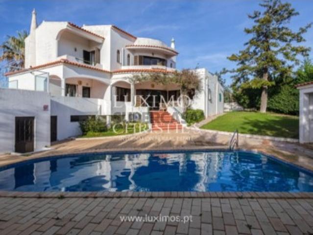 Moradia T4 em Albufeira e Olhos de Água