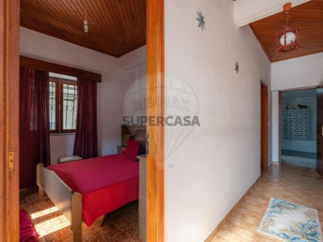 Moradia T4 em Alfarelos
