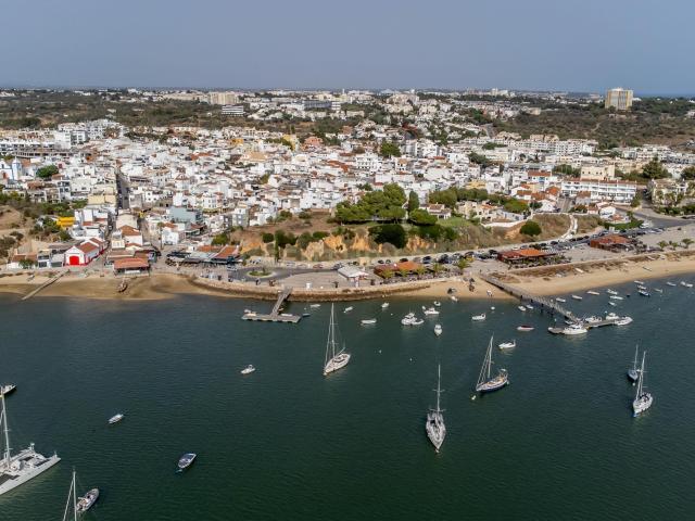 Moradia T4 em Alvor