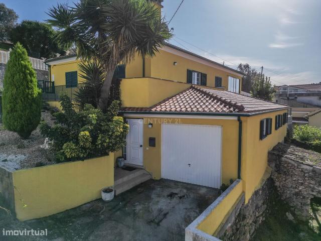 Moradia T4 com Garagem e dois pisos independentes