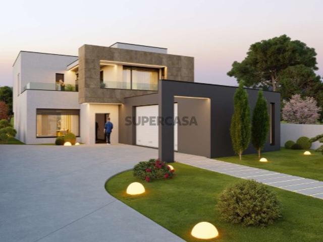 Moradia T4 em Assafarge e Antanhol