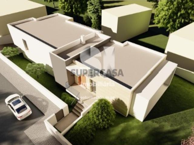 Moradia T4 em Assafarge e Antanhol