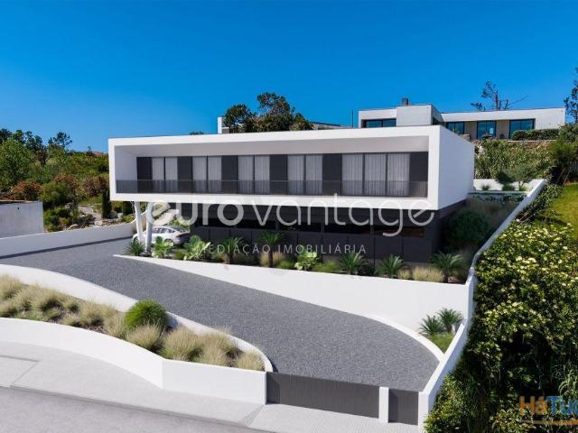 Moradia T4 em Brejo Amor | 26084087409