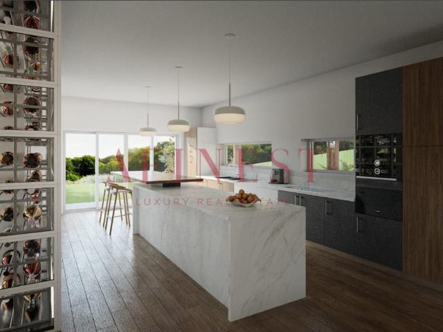 Moradia T4 Em Campo Real Torres Vedras 290m² Turcifal