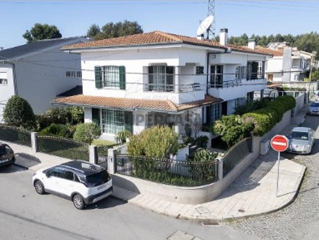 Moradia T4 em Cidade da Maia