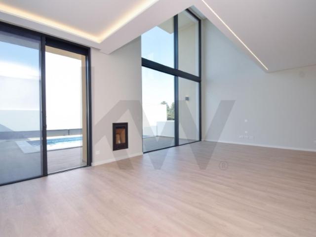 Moradia T4 em condomínio de Luxo em Cascais