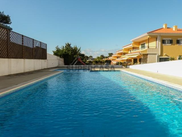 Moradia T4 em Condomínio Privado Cascais