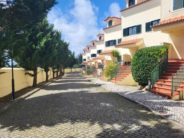 Moradia T4 em condomínio privado com piscina 158m² Sintra santa maria e são miguel