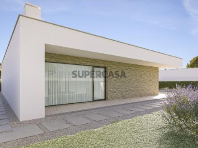 Moradia T4 em construção em Pataias