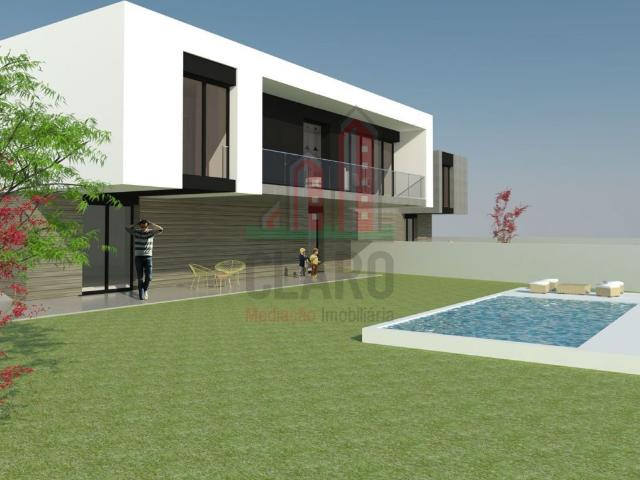 Moradia T4 em Construção Esqª, em Condeixa