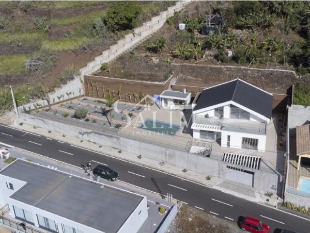 Moradia T4 em construção no Paul do Mar 196m² Paúl Do Mar