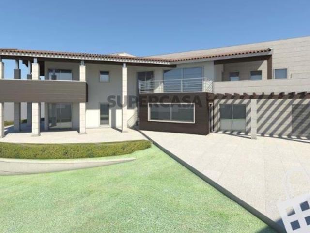 Moradia T4 em Eiras, São Julião de Montenegro e Cela