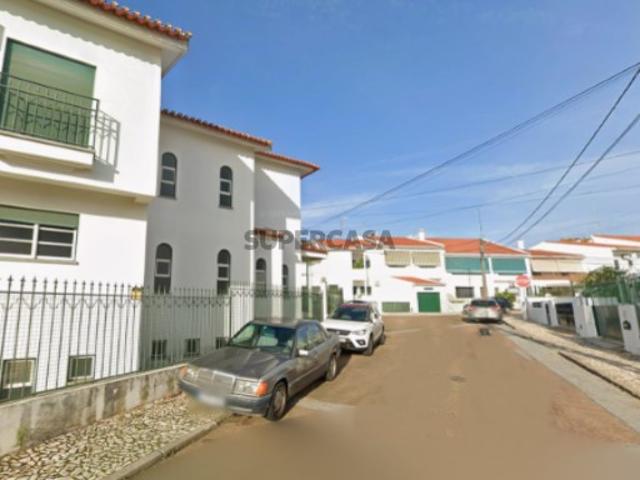 Moradia T4, em Elvas, Portalegre