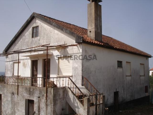 Moradia T4 em Ermida e Figueiredo
