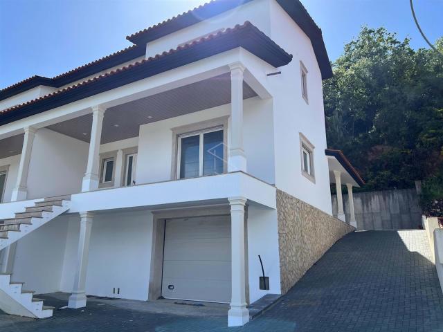 Moradia T4 em fase de acabamentos Porto de Mós 273m² Porto De Mós São João Baptista