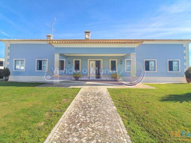 Moradia T4 em Fazendas de Almeirim FALMR007 | 26074061682