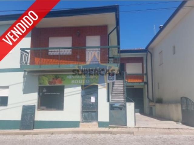 Moradia T4, em Gemunde
