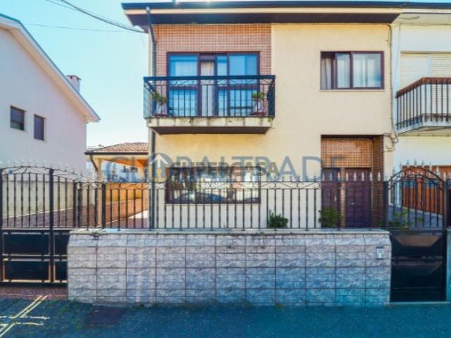 Moradia T4 em Gondomar São Cosme, Valbom e Jovim