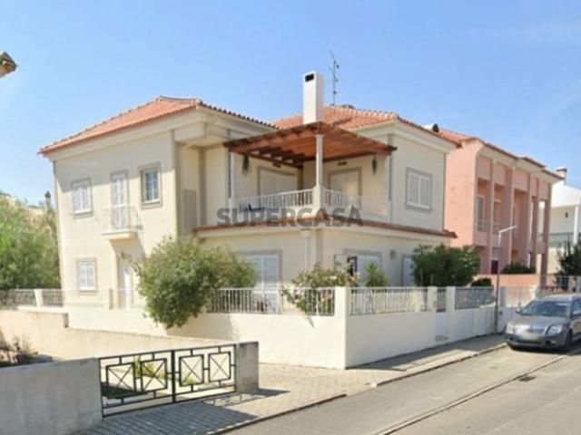 Moradia T4 em Grândola e Santa Margarida da Serra