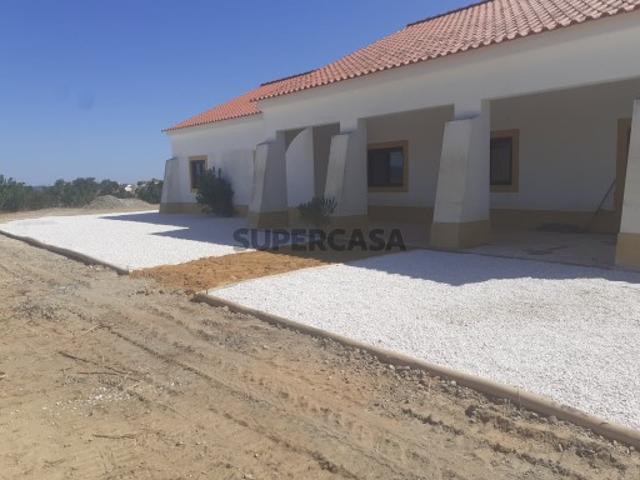 Quintas e casas rústicas T4 em Grândola e Santa Margarida da Serra