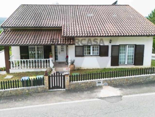Moradia T4 em Larçã