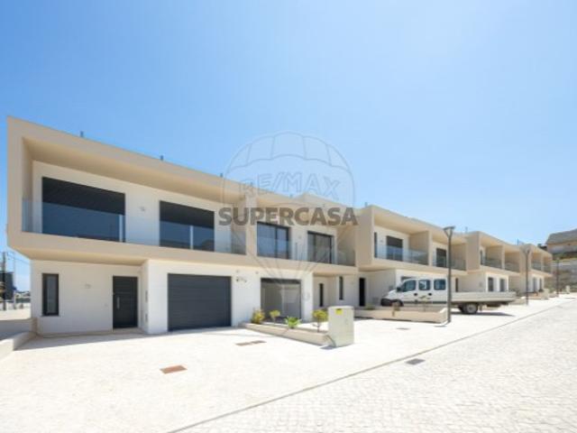 Moradia T4 em Lourinhã e Atalaia