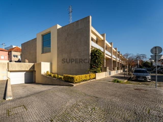 Moradia T4 em Paranhos