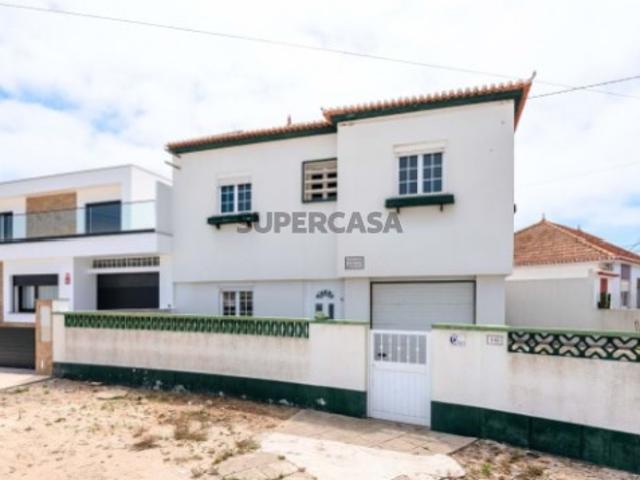 Moradia T4 em Peniche