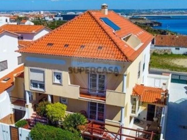 Moradia T4 em Peniche