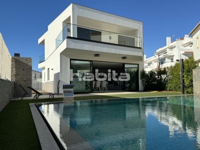 Nova moradia T4,Quatro Estradas/Alvor